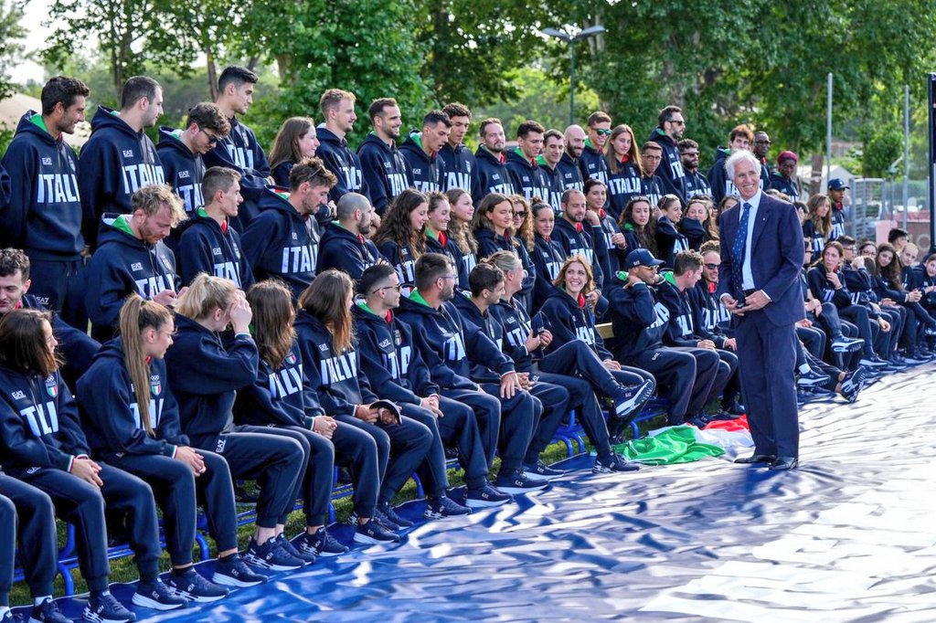 403 volte #ItaliaTeam, 403 volte fiero di voi, protagonisti di un altro record che inorgoglisce lo #sport azzurro. Ai Giochi di #Paris2024 con la squadra olimpica più numerosa di sempre. Accanto ad atlete e atleti per costruire un nuovo sogno speciale: 403 volte grazie a tutti🇮🇹