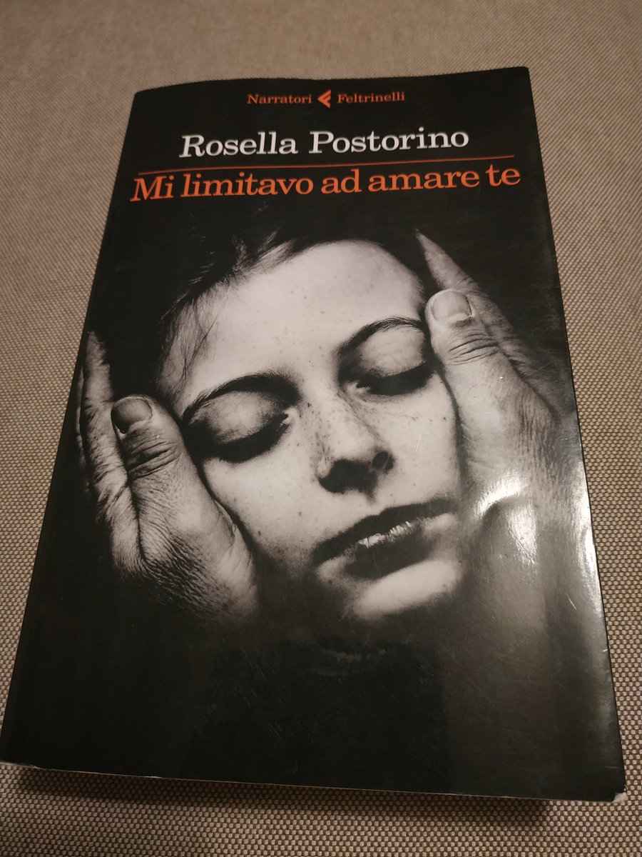 mantrajoy's tweet photo. #milimitavoadamarete #rosellapastorino 📚📚📚 https://t.co/Se7lc7rurp