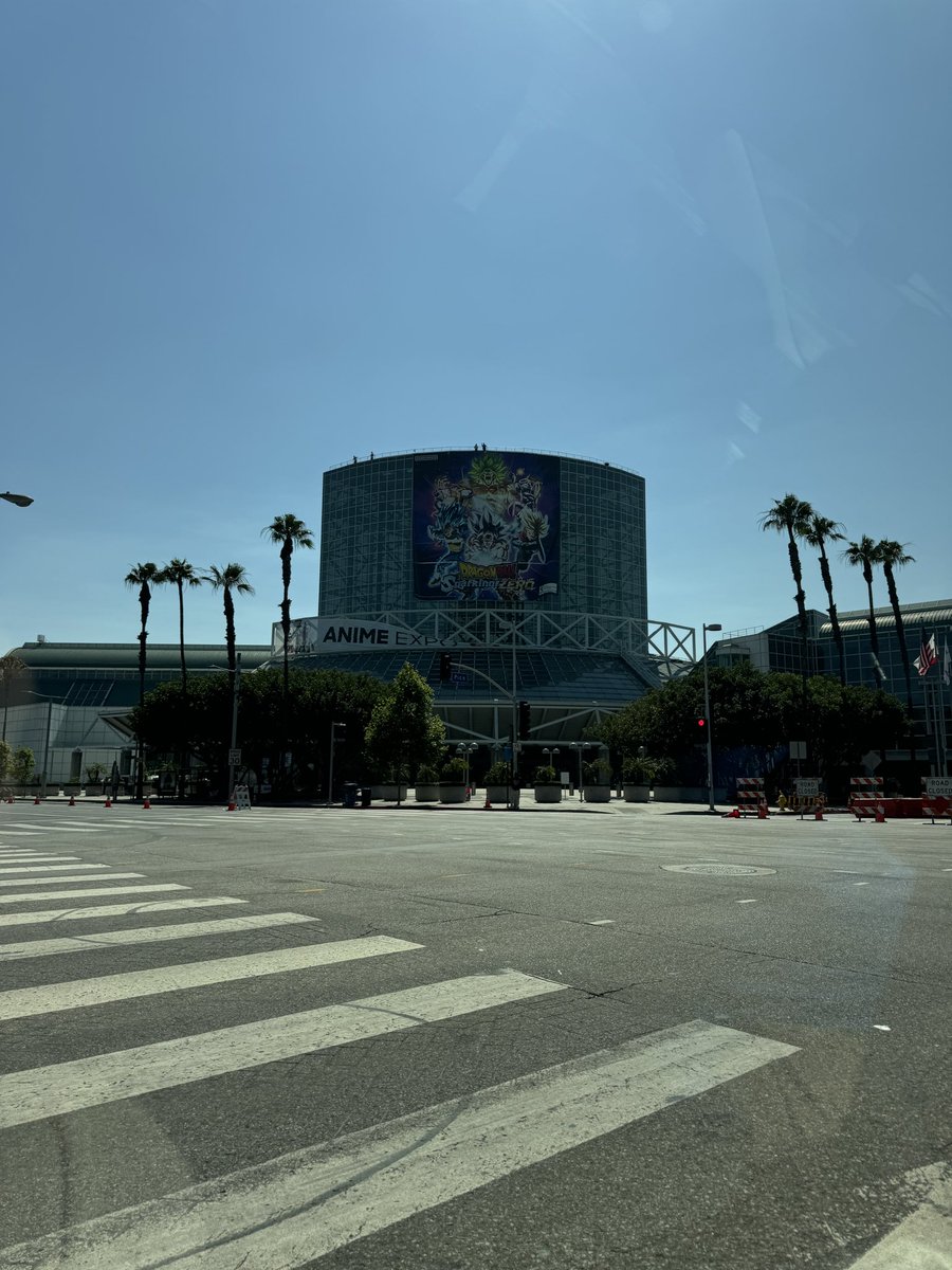 Specialty64's tweet photo. The end has come for the south hall banner

#AX2024 https://t.co/yZ9tWDYWSw