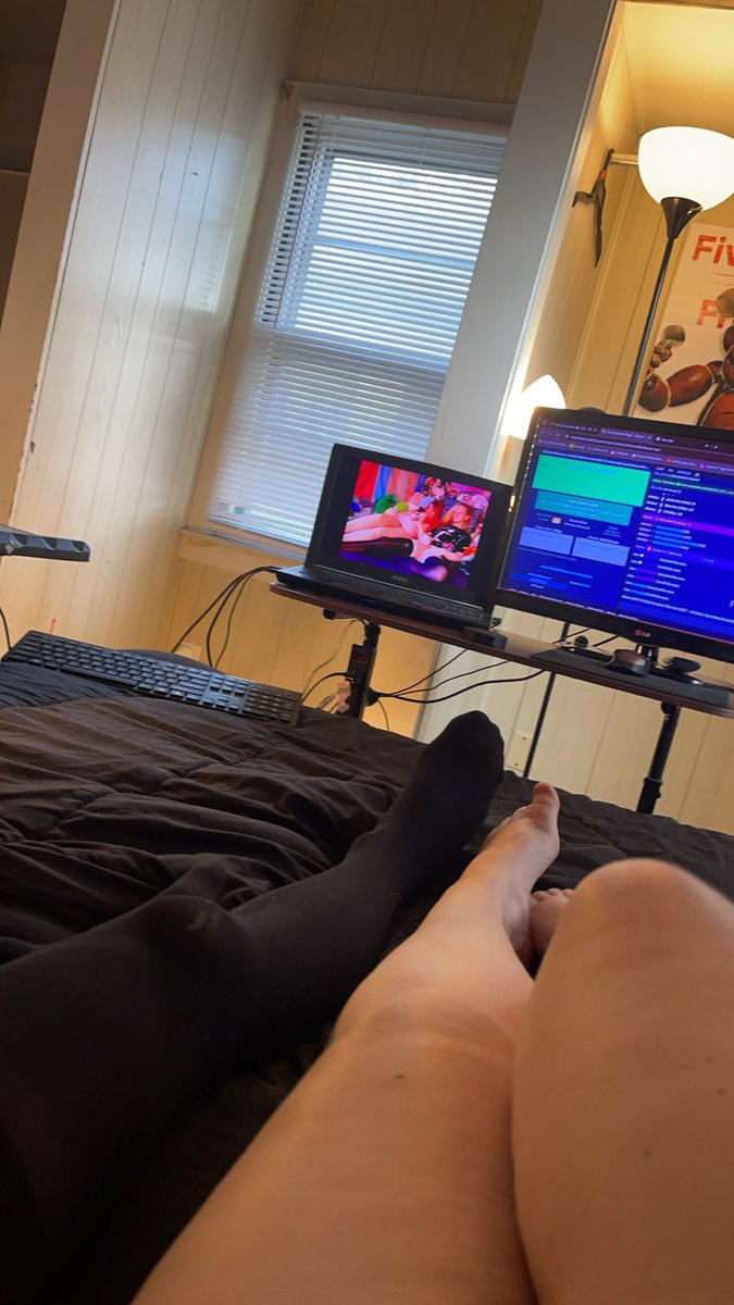 Ember619's tweet photo. Going live! Come hang with us 😝😘😏 https://t.co/J7RgpdDhtR https://t.co/slsx9P4Hfx