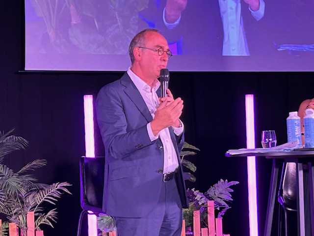 lalettremnews's tweet photo. @XPiechaczyk @rte_france #MastersLettreM @XPiechaczyk, président du directoire de @rte_france :
« RTE, délégataire du service public du transport d’électricité, c’est 10 000 salariés, un chiffre d’affaires de 6 Md€ et un Ebitda de 2 Md€ » https://t.co/maK6gxBwEx