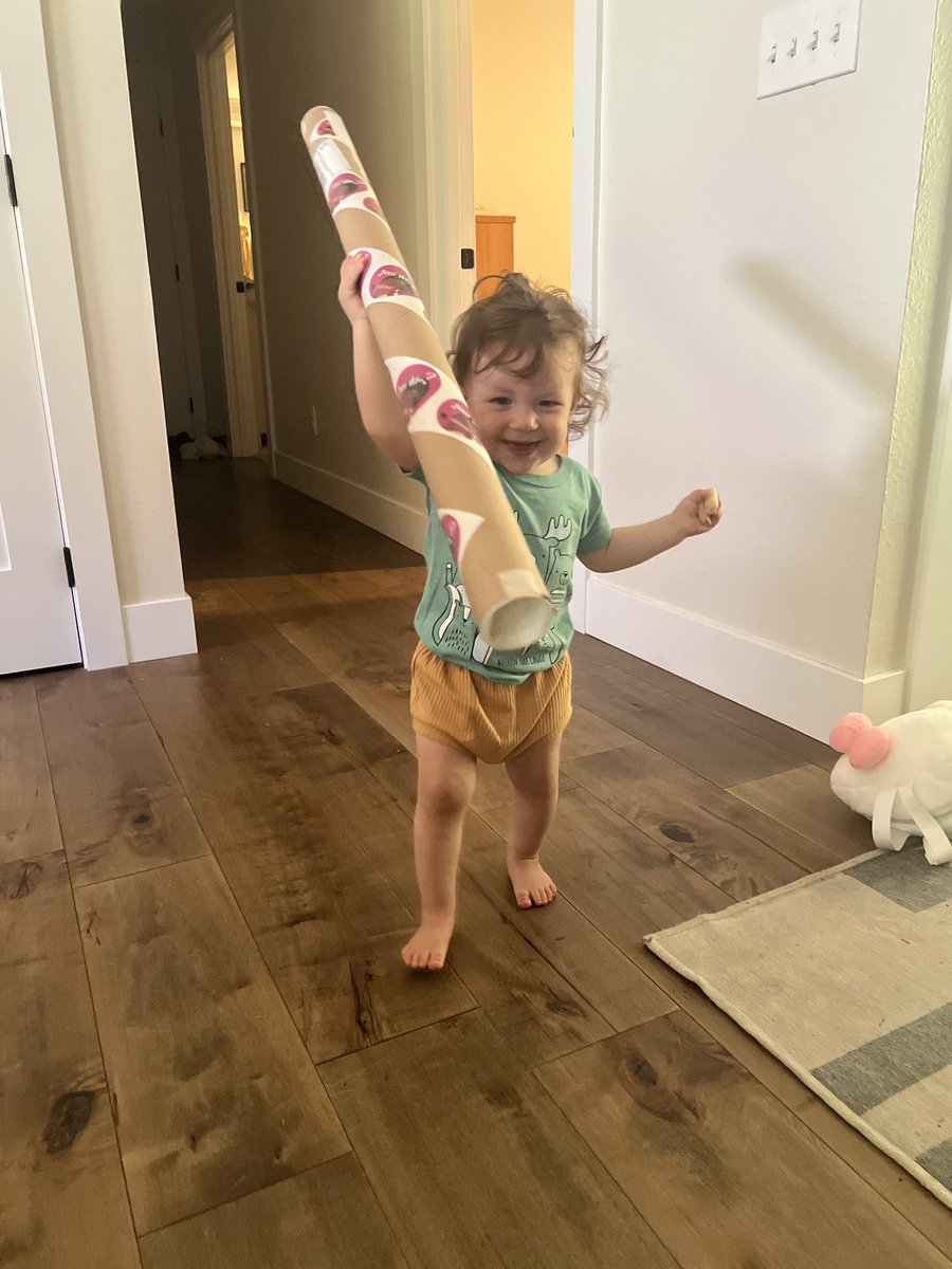 JessiWhoSeries's tweet photo. The real Rowen just received her package and she’s LOVIN it!!🥹🥰…the tube, she’s the loving the tube. 

•

•

•
#explore #explorepage #fyp #babies #rowen #cutiepie #og https://t.co/Ck2UHHYduR