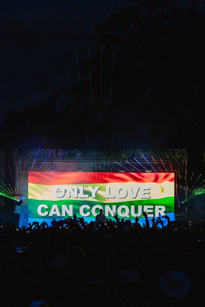 labyrinthlondon's tweet photo. Nothing but ❤️ at a @officialfatboyslim loves party 

@khromacollective 

#labyrinthevents #toftemanor https://t.co/1vMBlDVRxG