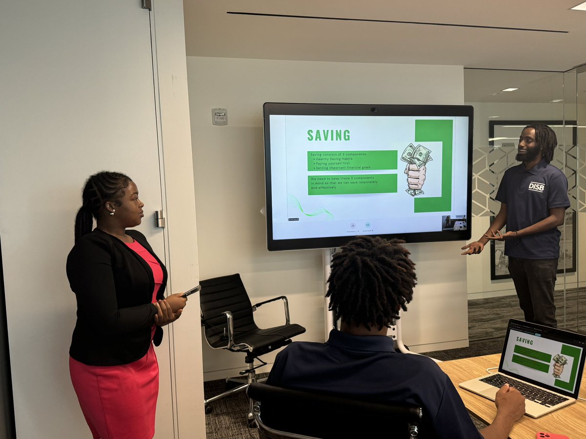 disb.upthescore tweet media