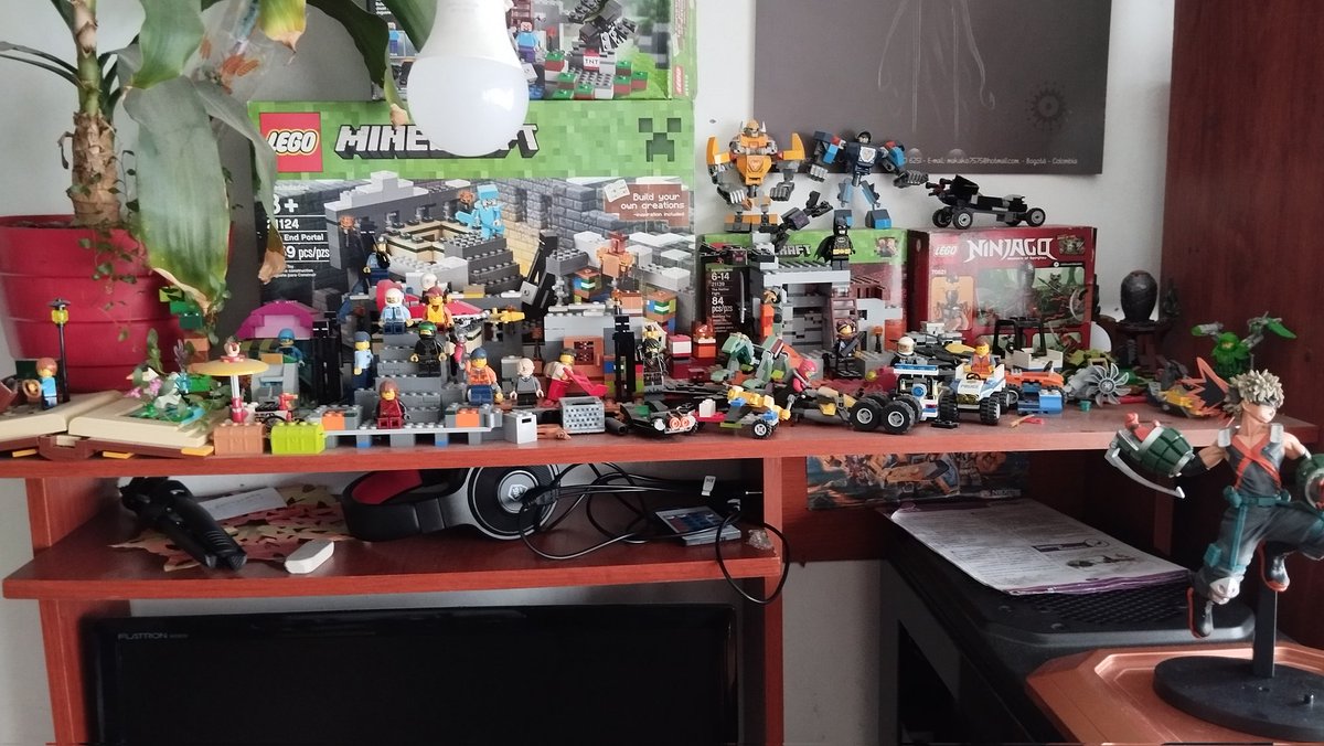 Felnexus's tweet photo. @necko Yo con 40 y algunas piezas... Me las regala mi compañera 😁 https://t.co/AuPtxSVvXr