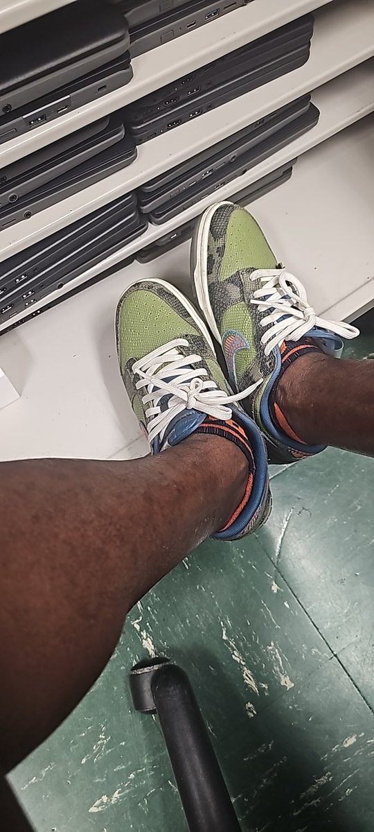 sjdidntgetthem's tweet photo. #KOTD #SNKRS #FOOTWEAR #NIKE #DUNKLO #IGUANA #WEARYOURKICKS  #NYC #WORKFLOW #MONDAY #HOTASFUCK https://t.co/QLvyUoD1ST