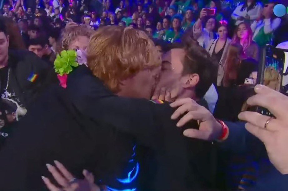 Esto también es patria y familia 🏳️‍🌈💕✨