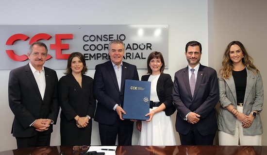 GacetaPerse's tweet photo. #Columna De Cinco Estrellas✍️
⭐️#LomasTravel celebra el Día del agente de viajes y su contribución al #Turismo @AMAVNacional
⭐️#JuliaSimpson se reúne con el #CCE en la Ciudad de #México y reconoce la labor de empresarios de #QuintanaRoo #WTTC
https://t.co/0NA8s1QIBe👈🧳 https://t.co/vRv1UrkafL