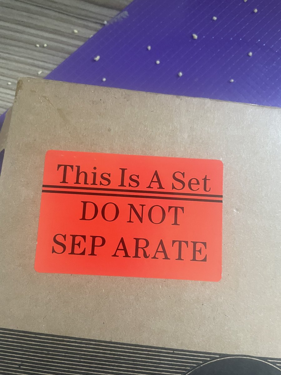 With a grant deadline screeching towards me and a million end of term kids commitments this packaging brought me more joy than it probably should have 🤣