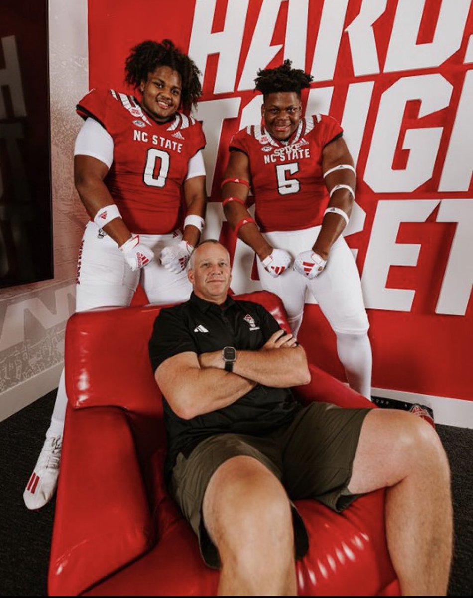 Patiently waiting for 07/18…you helped us get them back together 😂😉now let’s get y’all back side by side too! 😂😘❤️😍🐺💪🏽#themomsareinittowinit #thenwecanallgotothebeach #redlooksgoodoneverybody #that919kindalove #SPICHAEL