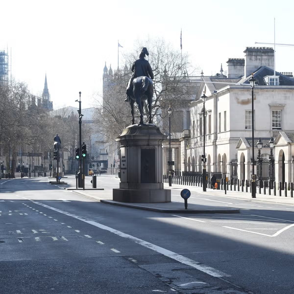 MorEdge_Insight's tweet photo. Following the horrific missile attack on the children’s hospital in Kiev by Russia, these are the wild packed scenes of the massive protests against the Russian regime on the streets of London today. 

London, we salute you. https://t.co/dT7OA4vIJL