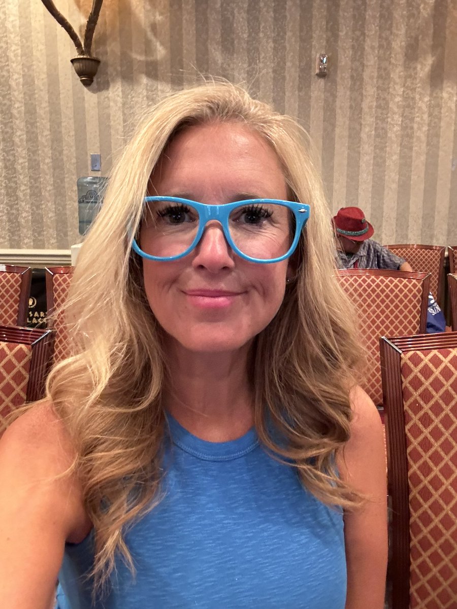 mPicktacular's tweet photo. Thanks for the teal glasses, #katiekinderfromokc ! “When the bootie gets numb, the brain gets dumb!” #untoldteachingtruths 

Best PD in a long time today at Caesar’s Palace in LVNV! https://t.co/ou52coxg8a
