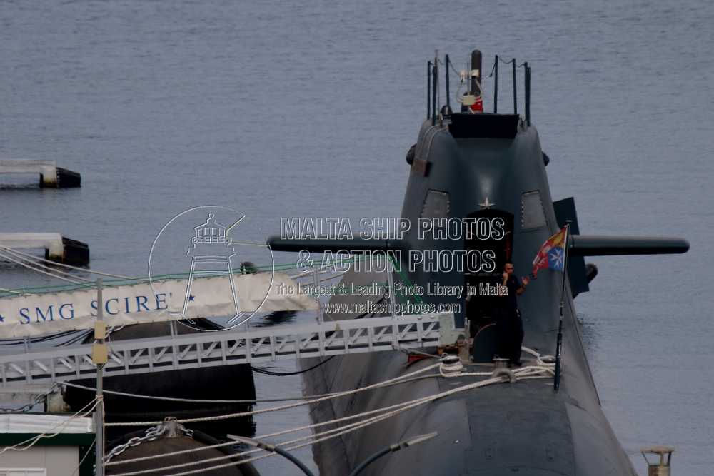 Shipguru's tweet photo. #MarinaMilitareItaliana #TodaroClass (#Type212A) #submarine #ITS_SCIRE #S527 #berthed at #AugustaNavyBase , #Sicily - 25.06.2024 - https://t.co/nfgboxcB5B - NO PHOTOS can be used or manipulated without our permission https://t.co/EyAb4yMKWe