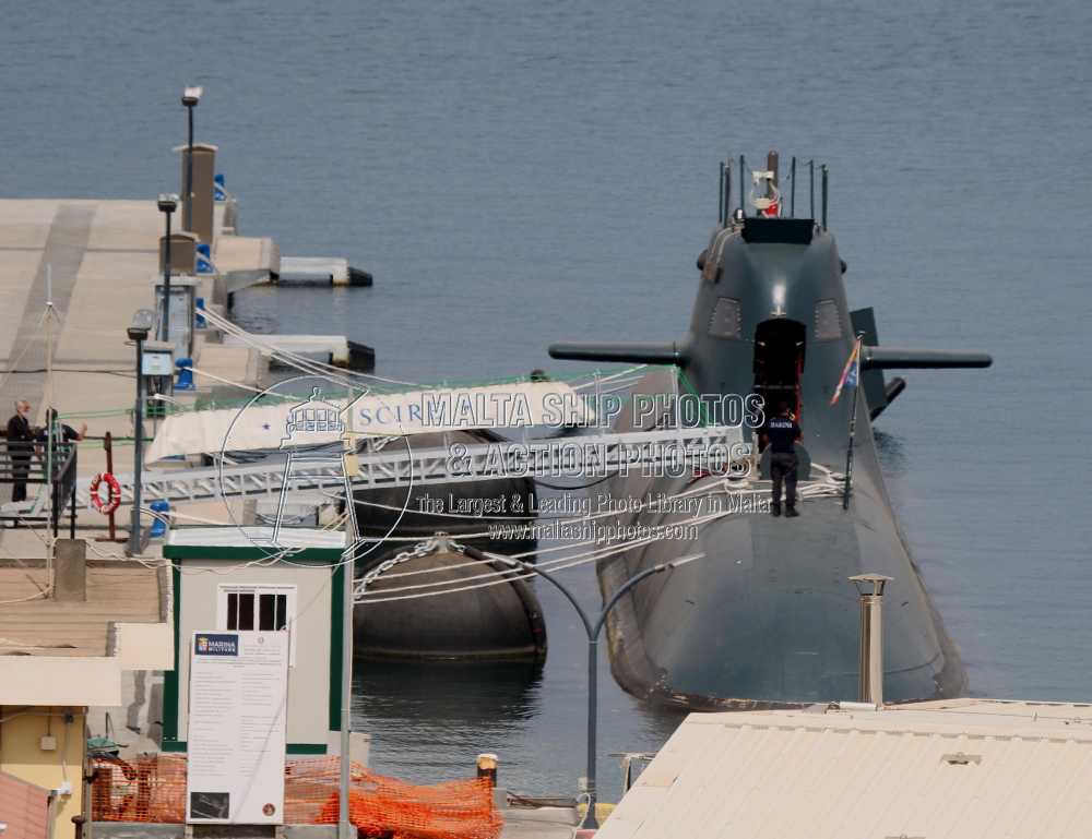 Shipguru's tweet photo. #MarinaMilitareItaliana #TodaroClass (#Type212A) #submarine #ITS_SCIRE #S527 #berthed at #AugustaNavyBase , #Sicily - 25.06.2024 - https://t.co/nfgboxcB5B - NO PHOTOS can be used or manipulated without our permission https://t.co/EyAb4yMKWe