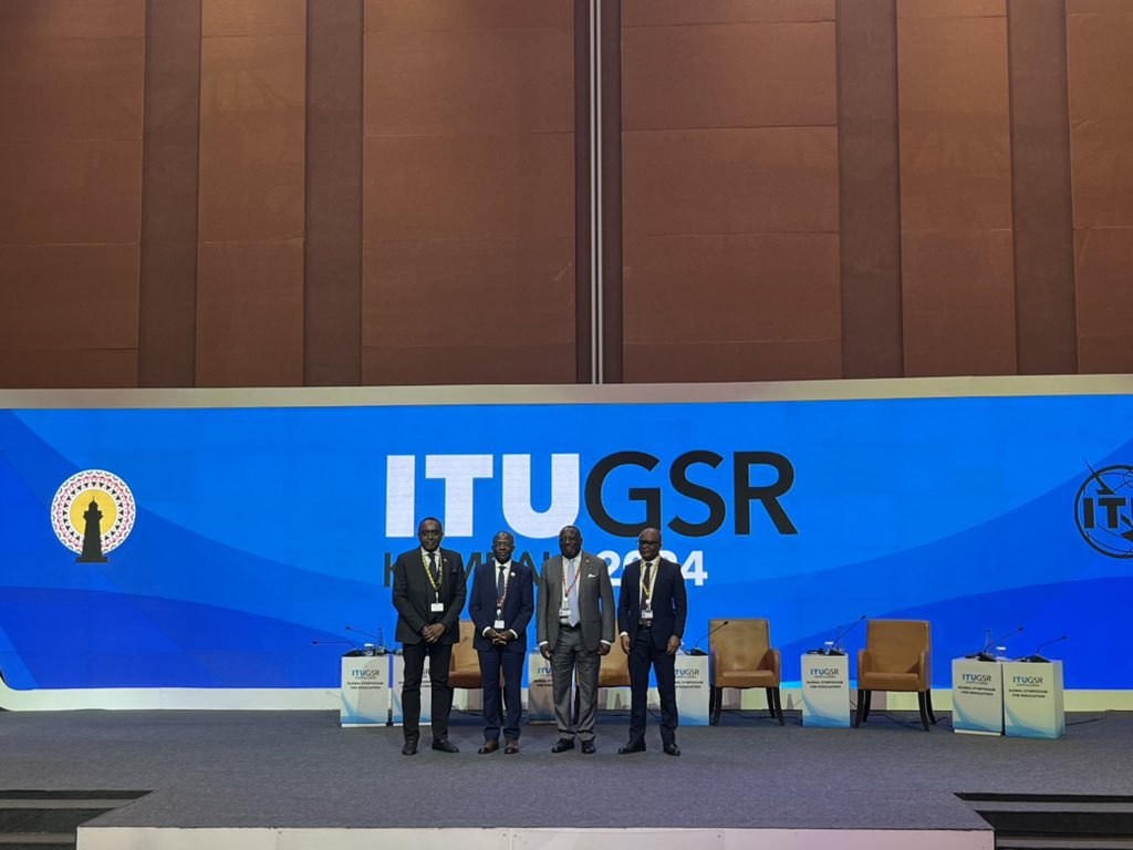 andrew_s_wm's tweet photo. Thread: Last week @nxele_mike and I had the pleasure of representing @worldmobileteam at the ย @ITU GSR event in Kampala, Uganda. ย
This is a yearly event where regulators and key industry players get together to discuss all things connectivity. https://t.co/TziBmDnxcF