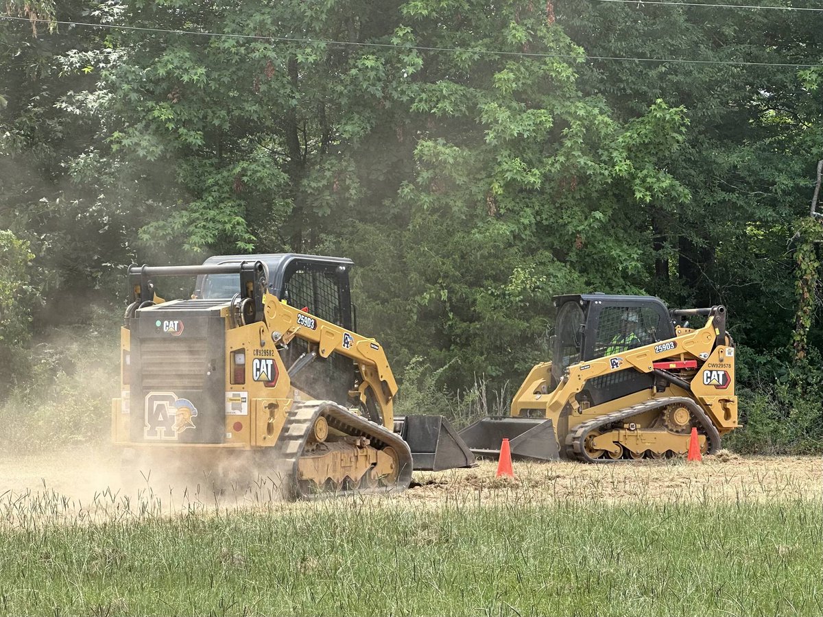 CentralAlabama1's tweet image. 🌟 CACC offers comprehensive workforce training programs! From skid steer to excavator training, we've got you covered. Industry partners & community members, reach out to see how we can help build the workforce of tomorrow. 🚜💪
#CACC #WorkforceTraining #CommunityEducation