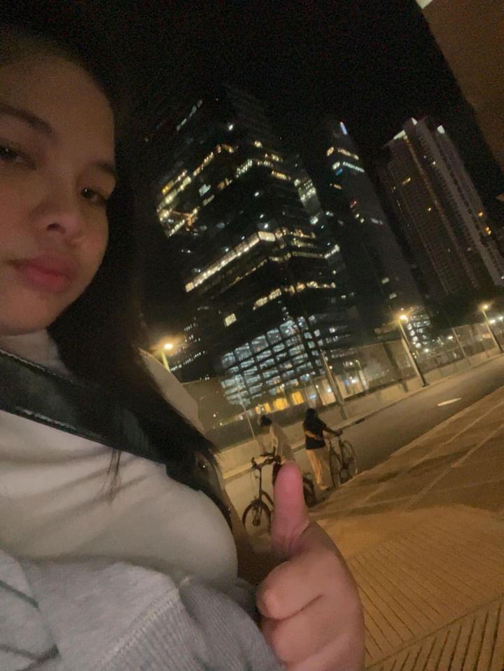 _ybgjas's tweet photo. quick transition from love love mwehehehe best gurl https://t.co/7Ic9gG3uQe
