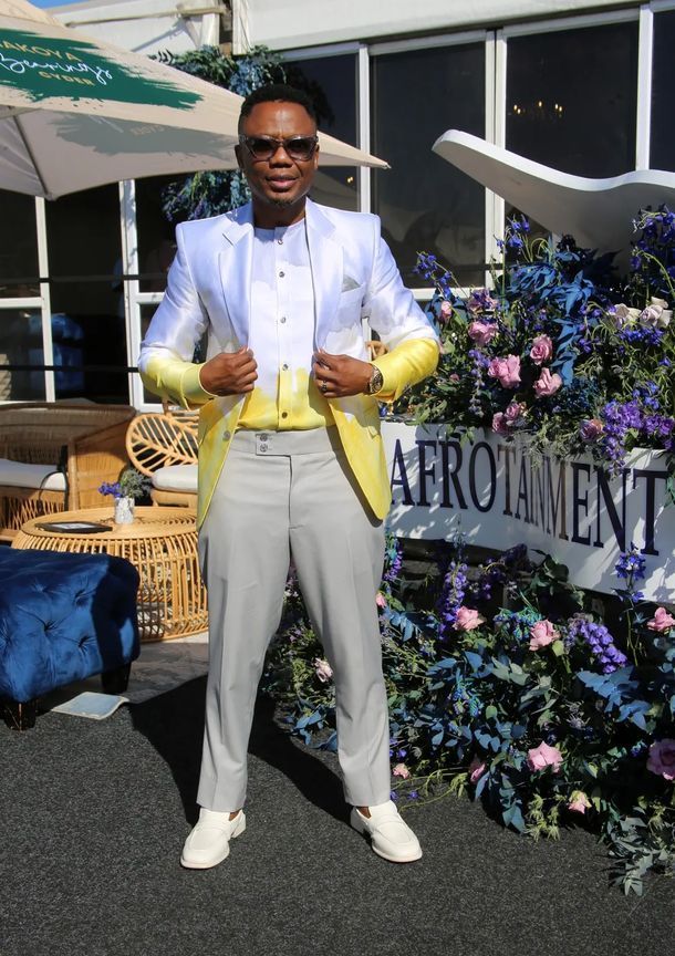 GorgiKurious's tweet image. Hai i dont know if he got his Durban July bearings right this time round

#DurbanJulyWeekend