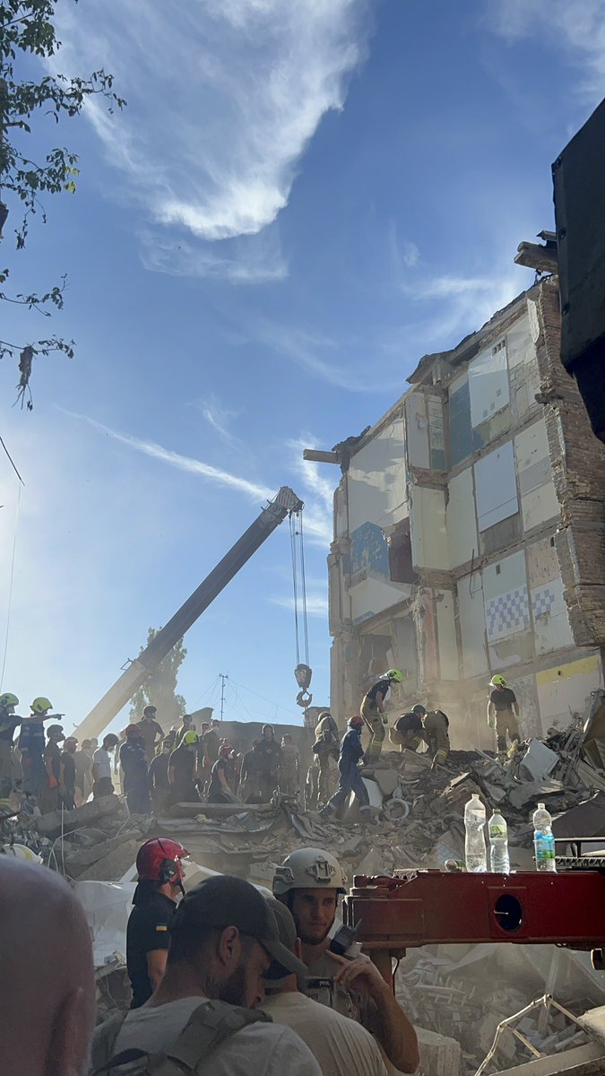 rima_medUA's tweet photo. You cannot imagine my heartbreak today. I helped clear debris at one of the bomb sites. The most eerie thing is when everyone has to go silent because they’re trying to see if the person they’re trying to rescue is alive only to find out that they aren’t. 

You. Cannot. Imagine. My. Heartbreak. 

God damn it arm Ukraine now. Why is this so hard. Why are people not paying attention. WHERE IS THE MILITARY TARGET. 

Help us. 

#RussiaIsATerroristState