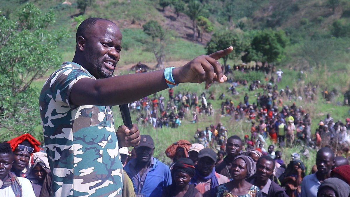 GeorgesKisando's tweet photo. #NordKivu: Le député Saidi Balikwisha en visite à Beni a effectué des échanges constructifs avec agriculteurs et soldats des FARDC ce lundi .
La population reconnaissante pour l'amélioration de la sécurité grâce aux opérations #Sujaa menées conjointement par les FARDC et l'UPDF. https://t.co/9Anau5XpME