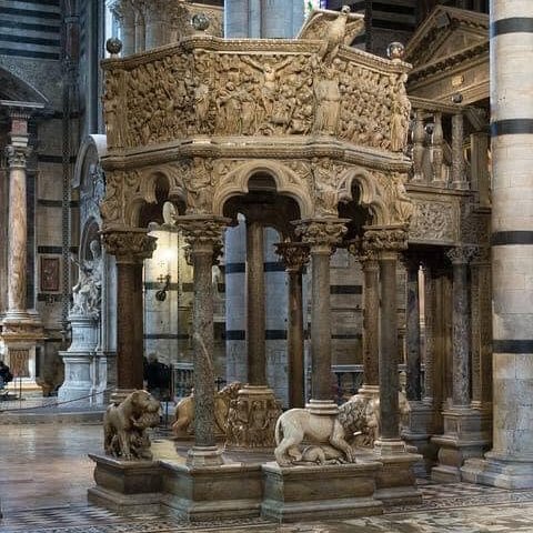 AraceliRego's tweet photo. El púlpito del León de Siena; obra de Nicola Pisano #escultura #relieves #arte https://t.co/EFb8rcfkFP