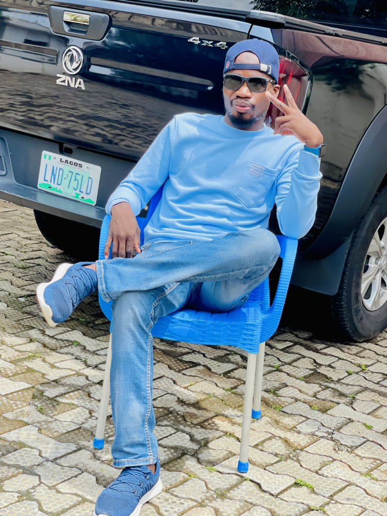 khalidsanusi12's tweet photo. "What you get by achieving your goals is not as important as what you become by achieving your goals." - Zig Ziglar

💦💙🩵 https://t.co/KOrStWbTL5