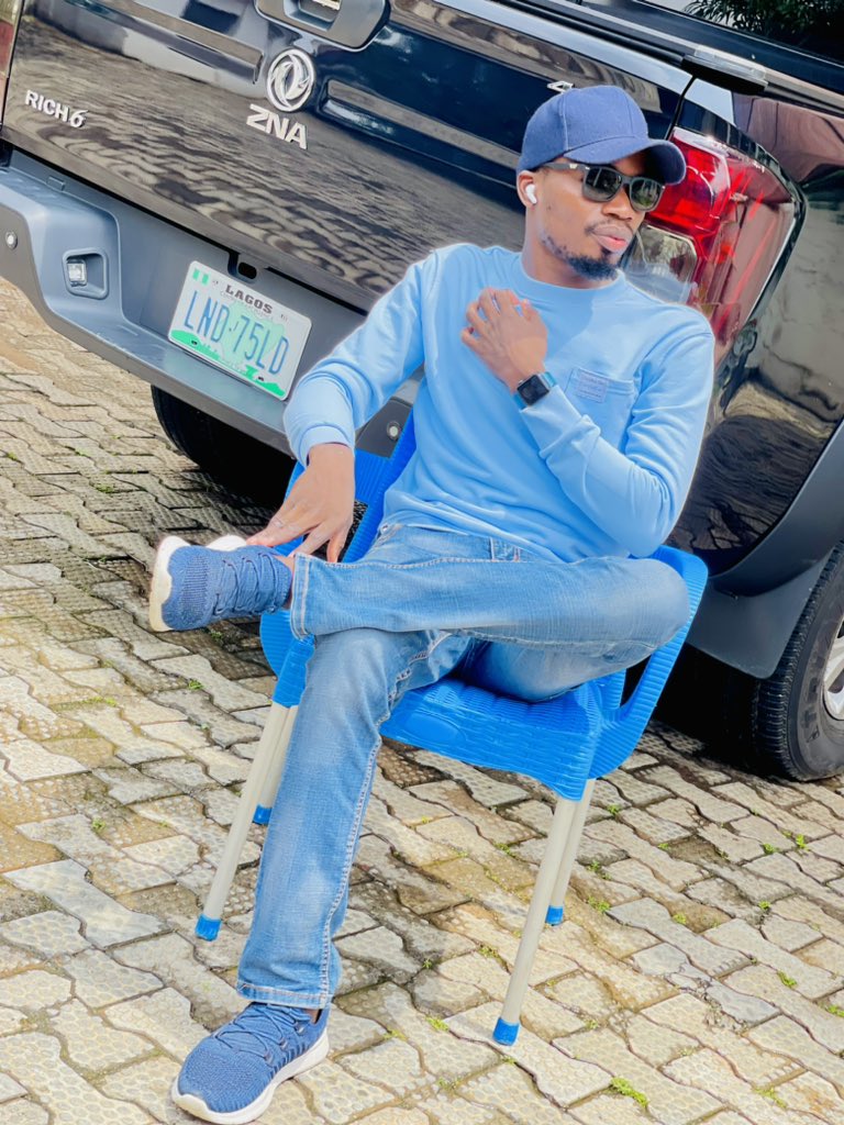 khalidsanusi12's tweet photo. "What you get by achieving your goals is not as important as what you become by achieving your goals." - Zig Ziglar

💦💙🩵 https://t.co/KOrStWbTL5