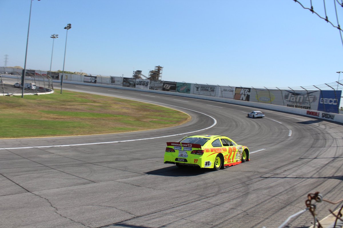 fcrteam27's tweet photo. Irwindale Race #2 

We struggled all day with issues. Same issue as Thursday, we thought it was a fuel pickup problem, not the case. Ed and the guys changed everything they could think of to fix it but to no avail. (1/2) https://t.co/wMpSAqKvzi