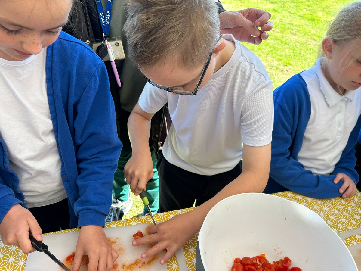 NewingtonCEP's tweet photo. The children learnt some new skills with @wildclassroom last week. . . It was as delicious as it looks! https://t.co/GDY4mYAltG