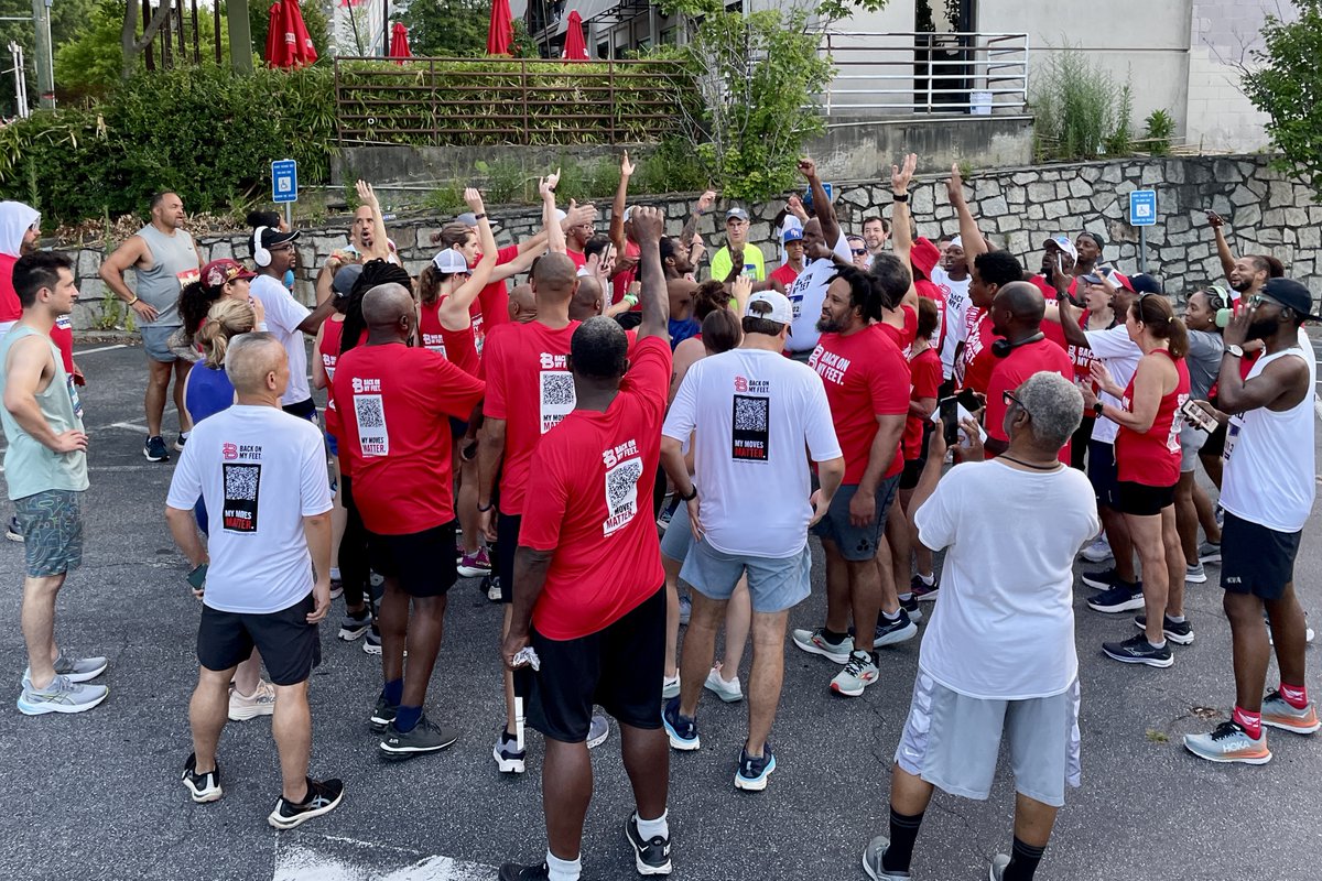 #BoMFAtlanta rocked the Peachtree Road Race with our biggest team yet - nearly 100 strong! Despite the heat, we had an absolute blast.

Check out our highlights and join us in celebrating this amazing community!

#BackonMyFeet #PeachtreeRoadRace #RunningOnHope #CommunityStrong