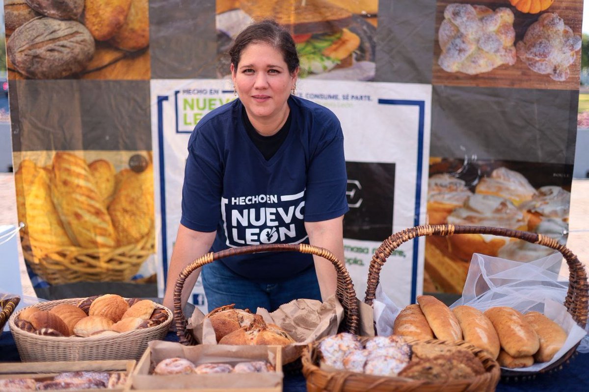 Economia_NL's tweet photo. 🤩 ¿Ya probaste los roles artesanales que venden en el mercado #HechoEnNL?

📣 Si aún no lo haces, visítalo este lunes y conoce las creaciones de Boule y de otros pequeños emprendedores locales.

📍Explanada del Pabellón Ciudadano 9:00 a.m. a 4:00 p.m. https://t.co/AkpEUdEspl