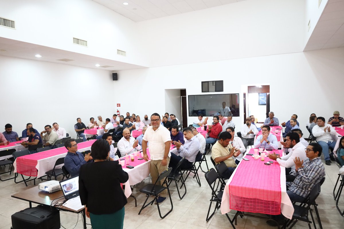 AMIVTAC_Chiapas's tweet image. El pasado 3 y 4 julio se llevó a cabo el desayuno de agremiados 2024 y se realizó el cierre de actividades de esta X mesa directiva, con la plática "Actualización de Tecnologías utilizadas en la Conservación de Pavimentos Asfálticos", por la empresa Ergon.