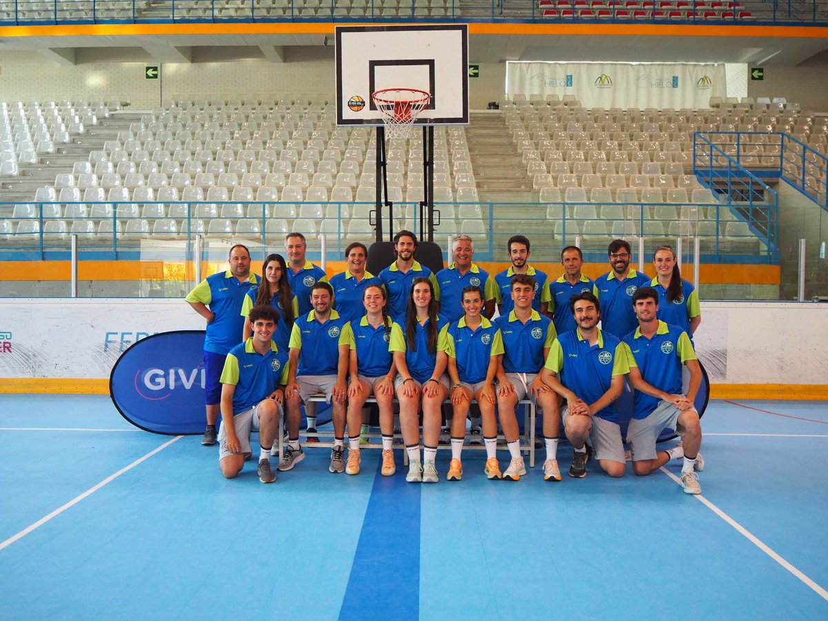 Adolfo G Nicolas tweet media