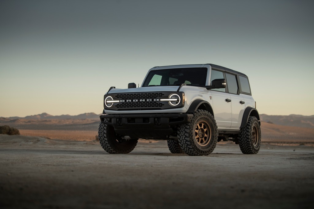 methodracewheel's tweet photo. Better in Bronze 🤌. The #701 wheel features patented Bead Grip technology for unrivaled tire security at any pressure 💪
👉️ Learn more: https://t.co/hhs2BH5KIf
#MethodRaceWheels #Wheels #Offroad #BeadGrip #BeadGripWheels #BronzeWheels #Ford #Bronco #FordBronco https://t.co/6nP9mm7Rgf