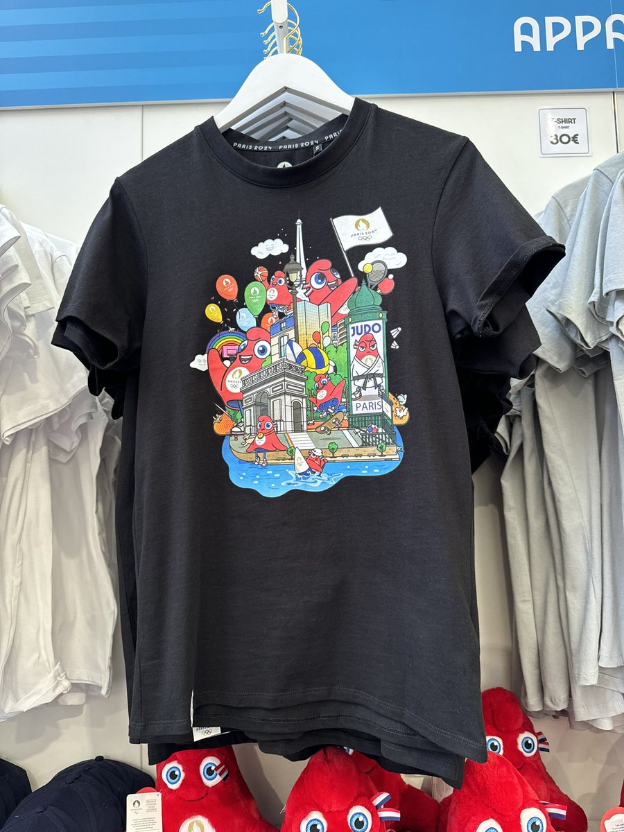 gerrypedraz's tweet photo. #france #Olympics2024 The stores are full and it has not started yet. https://t.co/j6AS7lHnvY