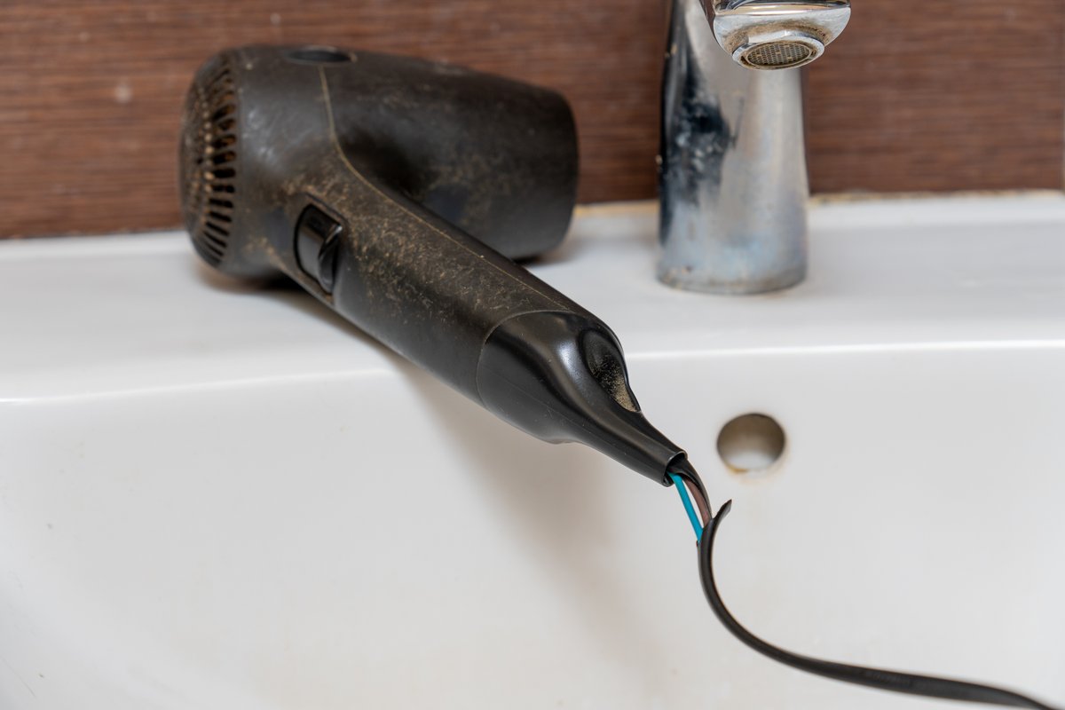 JohnsonBecker's tweet photo. Tideway Hair Dryers Recalled. The @USCPSC warns consumers of potential hazards.
https://t.co/9EsXO2GCeJ
#recall #electrocution #shockhazard #electrocutionhazard #attorney #lawyer https://t.co/8ZXS8KwiWV