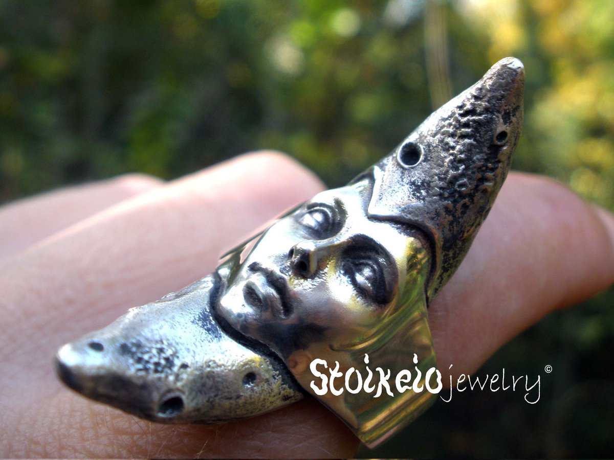StoixeioJewelry's tweet image. Handmade Jewelry Gifts 🎁 
#Crescent #celestialring 
#MadVMA #Sasmos #heatwave #newmoon #NewProfilePic
#giftguide #SummerStyle
#jewelry #fashionblogger
stoixeiojewelry.etsy.com/listing/133360…
