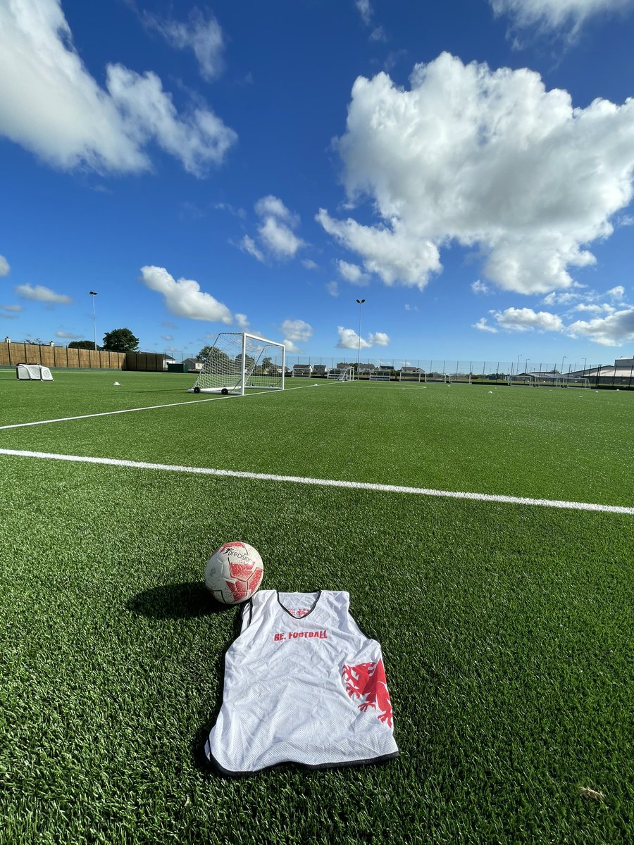 Emma Roberts tweet media