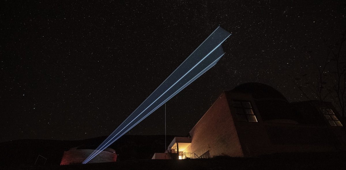 AjRoquetes's tweet photo. 🎺 𝗖𝗨𝗟𝗧𝗨𝗥𝗔 | L’@eufonic_fest aterra un nou any a l’#Observatori amb dos espectacles
🌠 #Astres
💽 #FractalListening
📆 Dijous 1⃣1⃣ juliol
⏰ A partir de les 22.15h
🎟️ ENTRADA GRATUÏTA I SERVEI DE FOODTRUCKS❗️
ℹ️ Més info a https://t.co/Jrh9JYQ8Vv https://t.co/Wn7koJBydV