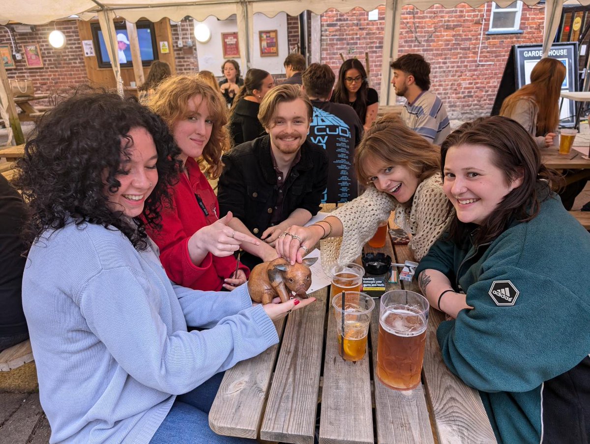 TheGardenHouse5's tweet photo. Thank you for joining us at Garden House for another weekly quiz, it's always a pleasure to see so many smiling faces. Plenty of prizes up for grabs and a big jackpot available tonight! 🍻🏆

#craftunion #craftunionstudents #pubquiz #studentpub #nr2 #norwich #norwichpub https://t.co/iP3bP2DlMz