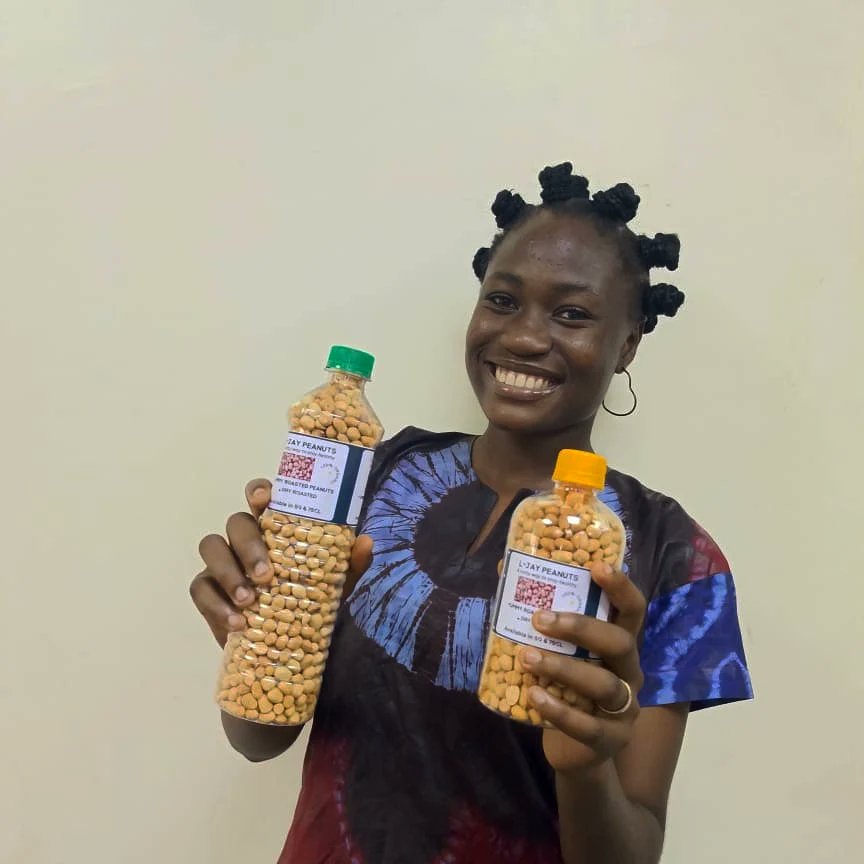 ljayfarmltd's tweet photo. New week, new snack cravings? 🥰😍 We've got just the thing!

Our delicious Ljay-Peanut - is the perfect crunchy treat to kick off your Monday right. 

Made with only the freshest ingredients, these irresistible peanuts are sure to satisfy your snack craving. https://t.co/jbW8Yz2V04