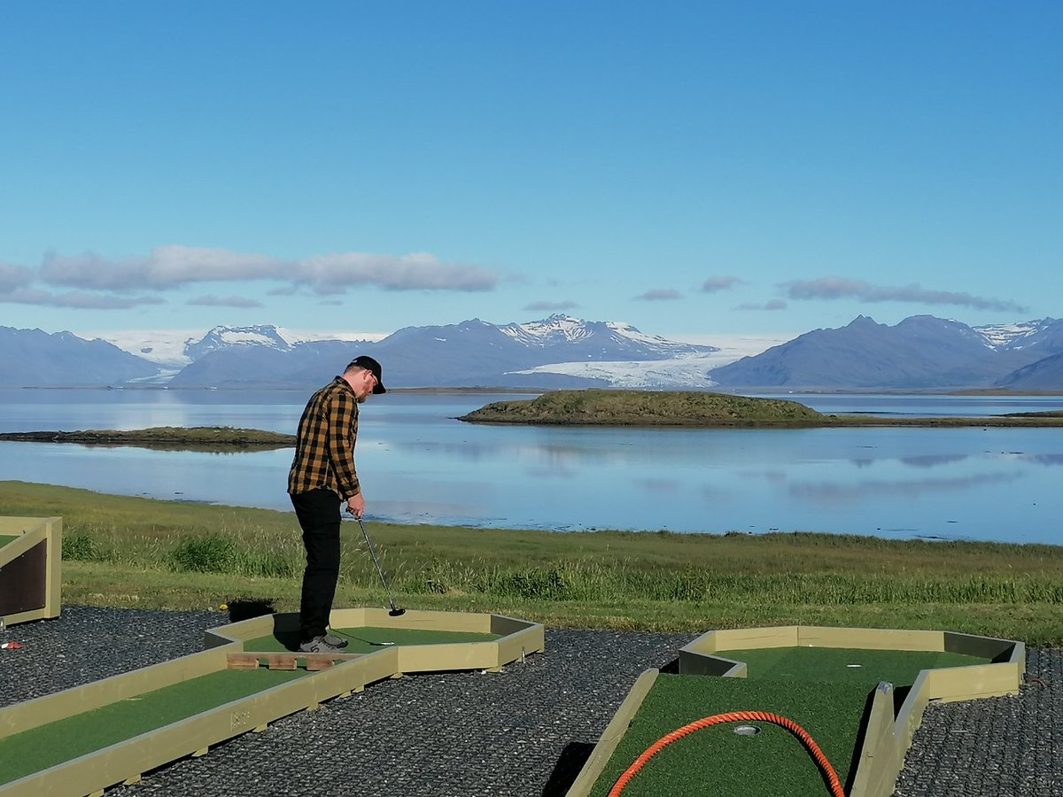 featherytravels's tweet image. Checking out the local mini golf scene this morning.

#Höfn #Austurland #Iceland