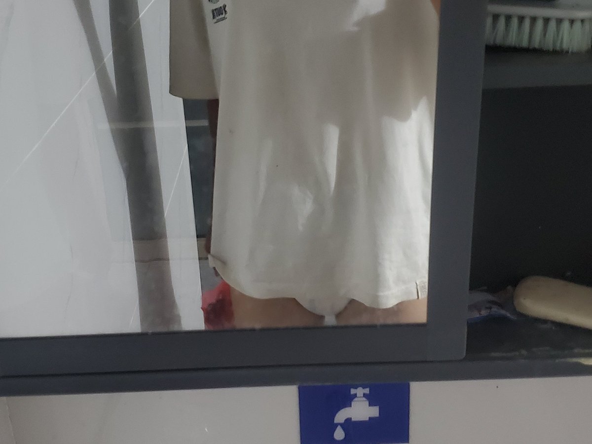 Moss_ABDL's tweet photo. 露出尿布去买东西啦
#abdl #纸尿裤 #尿布 https://t.co/tm7UiYYVrD