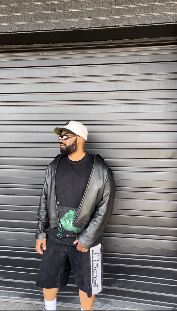 GetEmJon_iGotem's tweet photo. Dad what’s aura? | #streetwear 

Me: https://t.co/WkVn6Obj7b
