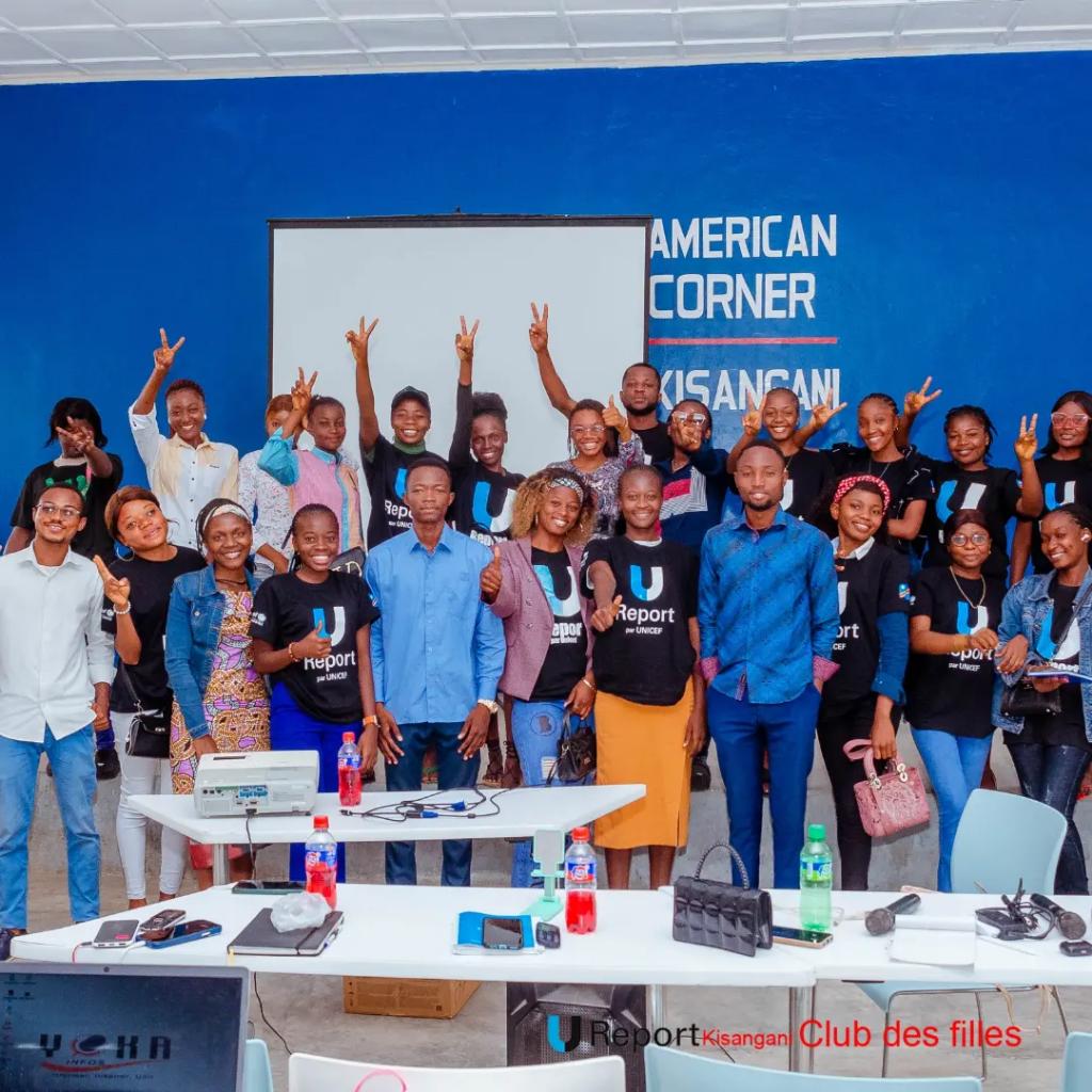 Retour en images sur  #formation que j'ai le plaisir d'animer vendredi  dernier  avec le clubs des #filles U-Report #Kisangani.