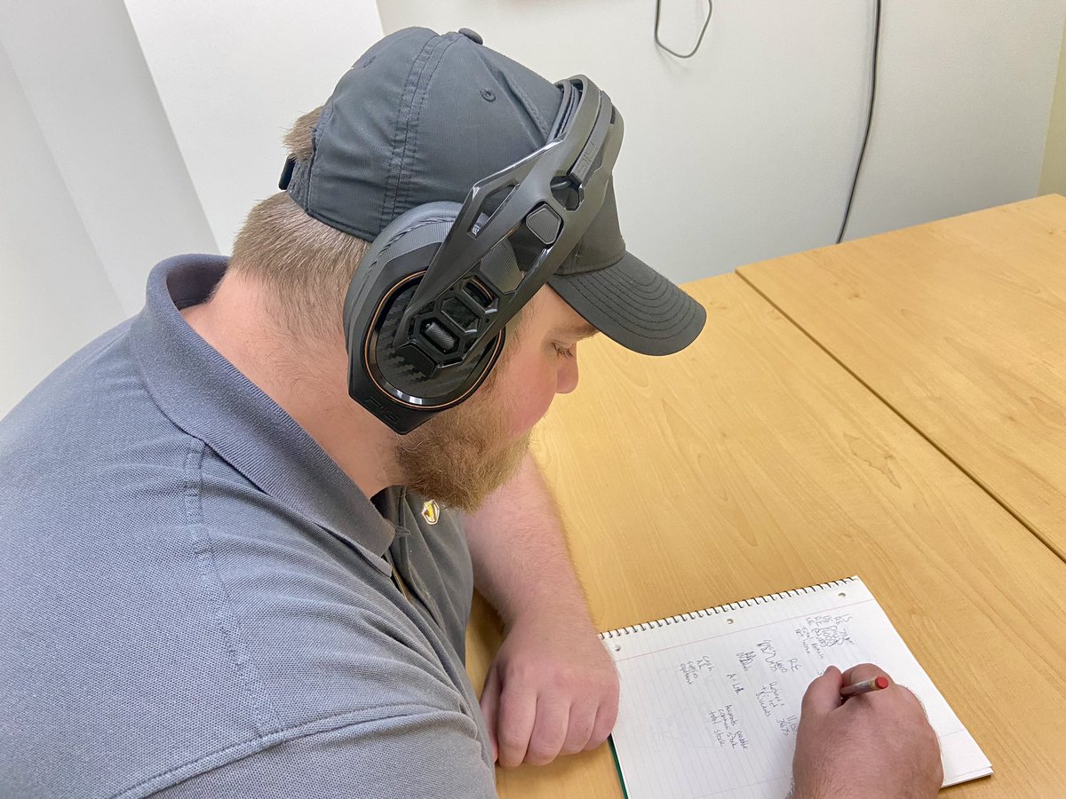 ValpoEsports's tweet photo. Academic Weapon 🤓✍️
Counting down the days until students return to campus!
Valpo x @RIGGaming
#riggaming #rigbrigade #teamrig https://t.co/hBXbXOz1dq