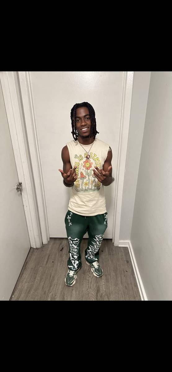1400blknu's tweet photo. i might not be 1st but ian LAST n ian just anybody💯 https://t.co/UDA8X9MwQb