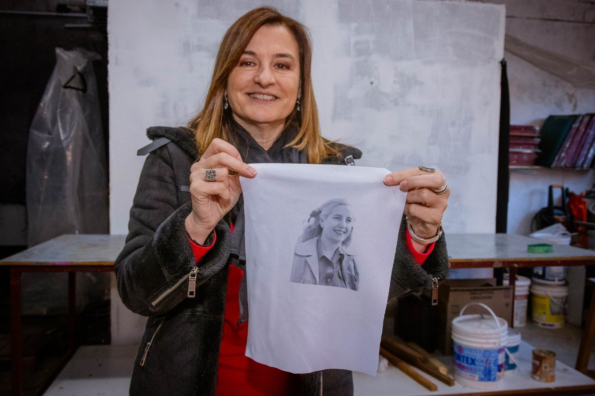 EstelaEDiaz's tweet photo. En el marco de la Semana del Cooperativismo, participamos de una recorrida interactiva por el Polo Cooperativo “La Maqueta”, donde pudimos conversar con integrantes de las distintas redes productivas sobre los procesos de elaboración y de organización del trabajo. https://t.co/oU7H4uWTiX