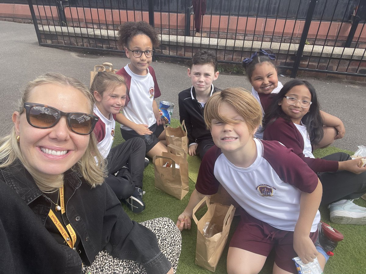 Anfield EY tweet media