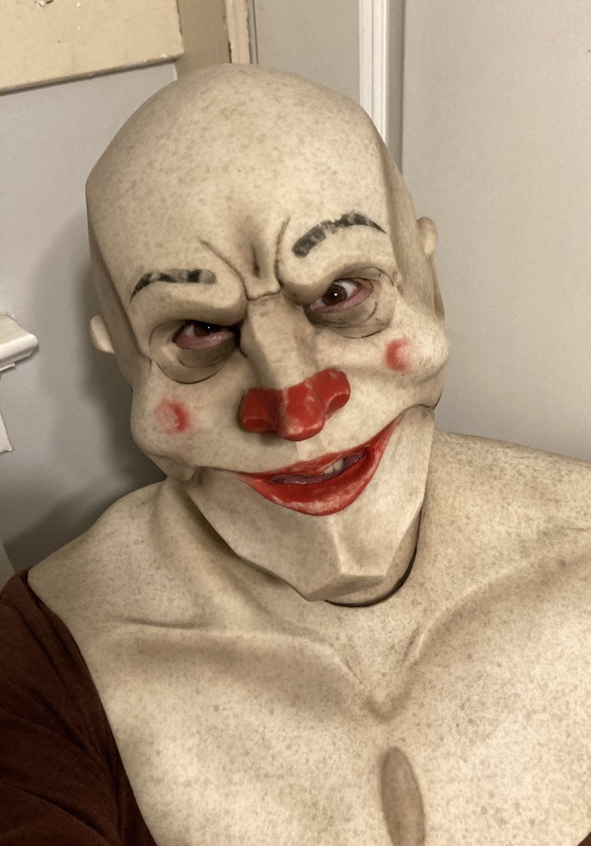 DuskySamCat's tweet image. CFX Punch mask I acquired in a private sale. Snug fit, pretty expressive, just want to trim the right eyehole for comfort then can see about a suitable wardrobe. He should dress for success!